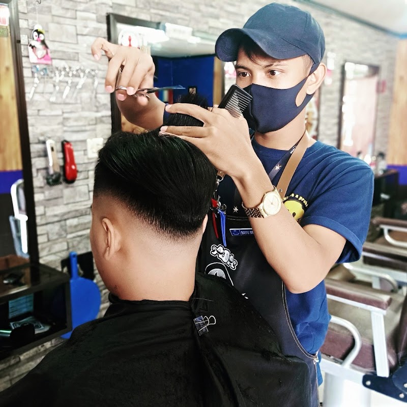 Hanafi Barbershop: Solusi Kesehatan & Kecantikan yang Menghargai Waktu Anda di Cilacap